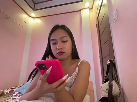 Snapshot of Mira_Janee chatting on February 6, 2026, 1:32 am Mira Janee online show from February 6, 2026, 1:32 am