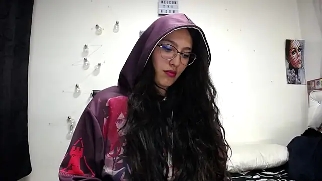 Snapshot of abril_onnel chatting on February 1, 2025, 12:18 am abril onnel online show from February 1, 2025, 12:18 am