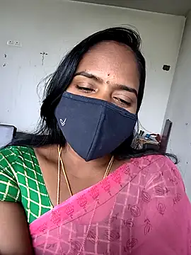 Snapshot of Tamil_Hot_Divya chatting on January 14, 2026, 7:03 am Tamil Hot Divya online show from January 14, 2026, 7:03 am