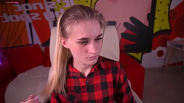 DiamondNina online show from March 31, 2026, 7:47 pm