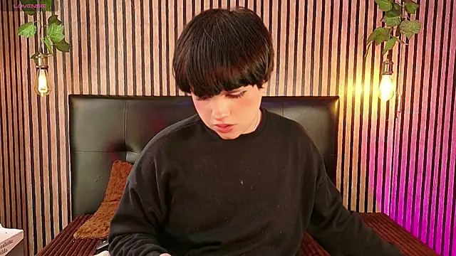 Snapshot of Hiddenhotcake chatting on April 23, 2026, 7:05 pm Hiddenhotcake online show from April 23, 2026, 7:05 pm