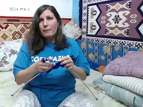 Adelinemilf online show from January 14, 2026, 10:54 am