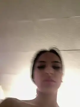Evelin199 online show from June 11, 2026, 4:49 pm