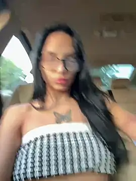 Evelin199 online show from August 6, 2026, 5:48 pm