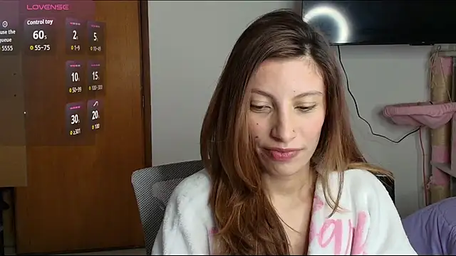 Snapshot of Sweet_moon_v_ chatting on April 20, 2026, 11:17 pm Sweet moon v online show from April 20, 2026, 11:17 pm