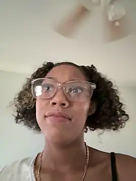 Snapshot of jojosbizarrelyf chatting on February 17, 2026, 4:13 pm jojosbizarrelyf online show from February 17, 2026, 4:13 pm