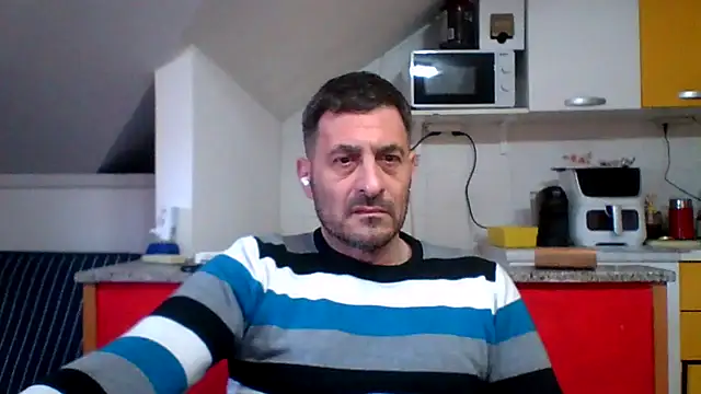 colosone online show from April 3, 2026, 4:16 pm