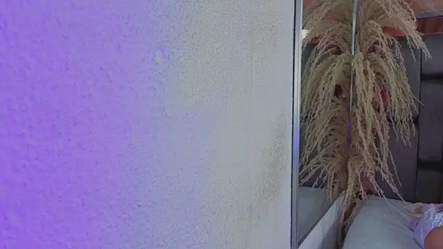 Missy 22  online show from March 15, 2026, 1:17 pm