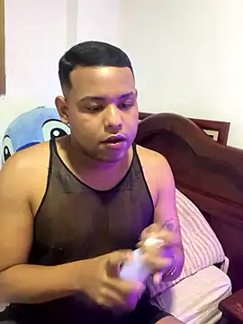 BoyAlexx16 online show from January 9, 2026, 12:57 am