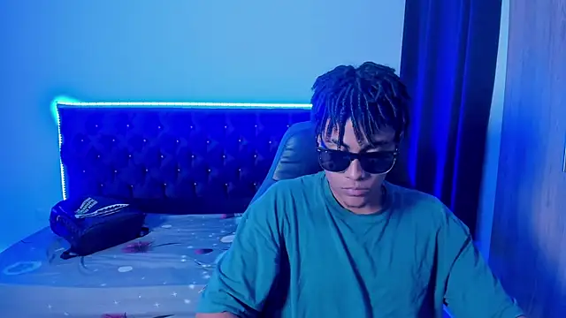 kurly scott online show from January 6, 2026, 1:26 pm