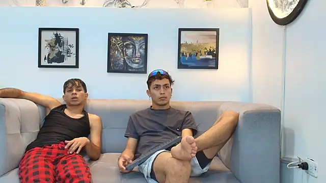 AVENGER BOYS2026 online show from January 11, 2026, 1:21 am