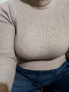 Tulip Giang online show from January 12, 2026, 4:23 pm