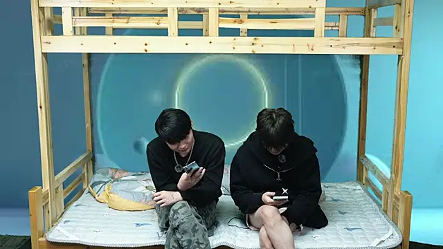 shuai-shuai-22 online show from January 9, 2026, 7:11 am