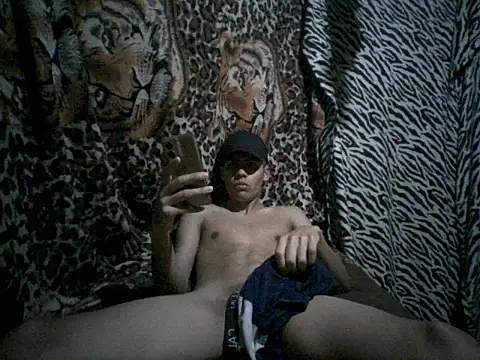 Snapshot of Mickey_9 chatting on February 1, 2026, 5:39 am Mickey 9 online show from February 1, 2026, 5:39 am