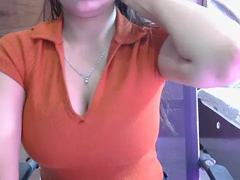 Snapshot of sweet_riyaaa chatting on July 18, 2026, 2:27 am sweet riyaaa online show from July 18, 2026, 2:27 am