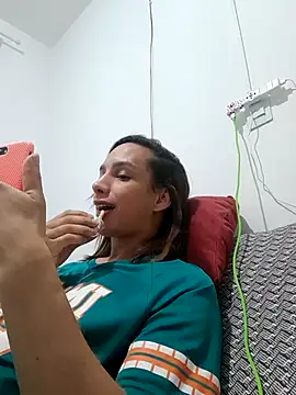 ofjuliaa online show from March 3, 2026, 3:12 am