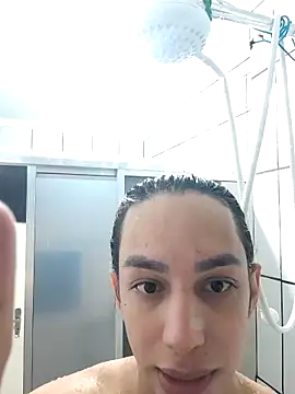 ofjuliaa online show from April 2, 2026, 7:39 am