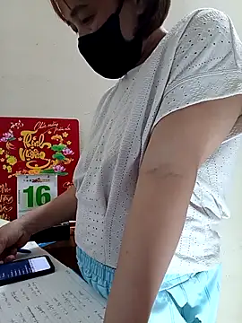 Lyna sexy24 online show from March 17, 2026, 10:07 am