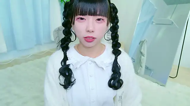 Nonn chan online show from April 3, 2026, 3:37 am