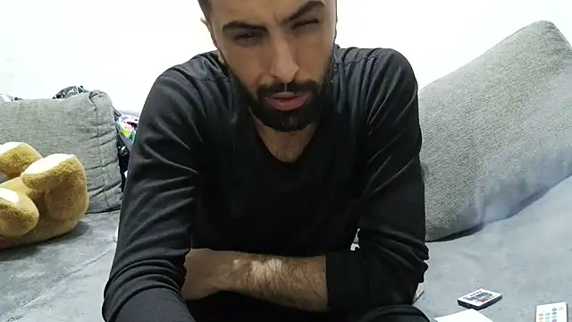 Snapshot of Moh_197 chatting on February 16, 2026, 5:53 pm Moh 197 online show from February 16, 2026, 5:53 pm