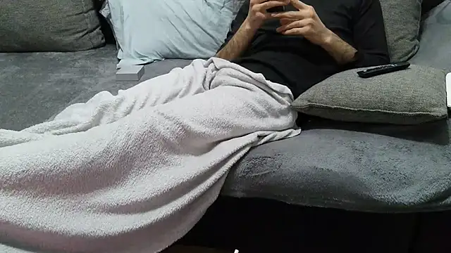 Snapshot of Moh_197 chatting on February 19, 2026, 4:58 pm Moh 197 online show from February 19, 2026, 4:58 pm