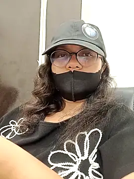 piryasharma005 online show from February 16, 2026, 5:09 pm