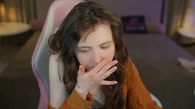 Snapshot of Orly_flame chatting on April 16, 2026, 12:06 pm Orly flame online show from April 16, 2026, 12:06 pm