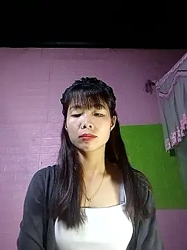 Yaya-827 online show from January 12, 2026, 2:44 pm