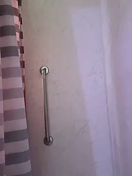 Tamiii420 online show from April 9, 2026, 4:45 pm