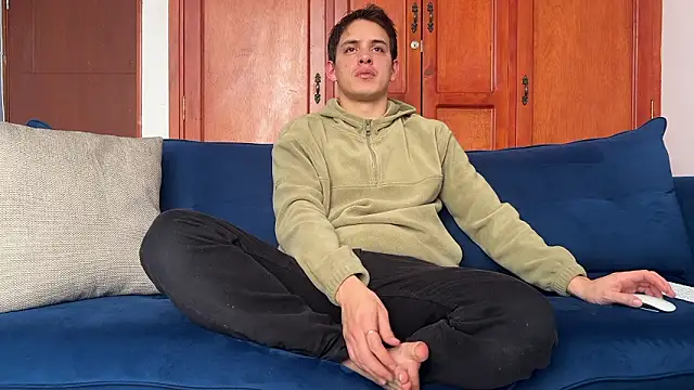 Enzho liam online show from February 16, 2026, 3:41 pm