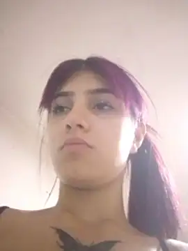 Tamara gomex online show from April 10, 2026, 4:44 pm