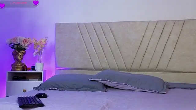 DulceRouss  online show from February 11, 2026, 11:59 am