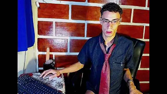 thomson maxxi online show from January 13, 2026, 12:43 pm