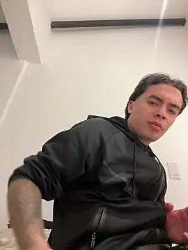 Snapshot of MARiana2619 chatting on February 28, 2026, 5:19 am MARiana2619 online show from February 28, 2026, 5:19 am