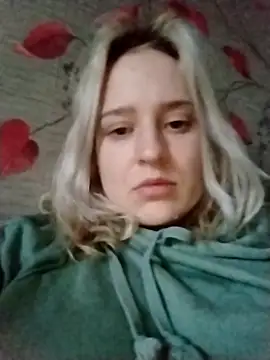 Snapshot of Mila_weed chatting on February 24, 2026, 1:20 pm Mila weed online show from February 24, 2026, 1:20 pm