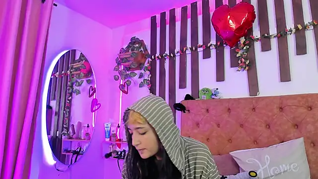 Snapshot of MeowMota_ chatting on May 2, 2026, 6:13 pm MeowMota online show from May 2, 2026, 6:13 pm