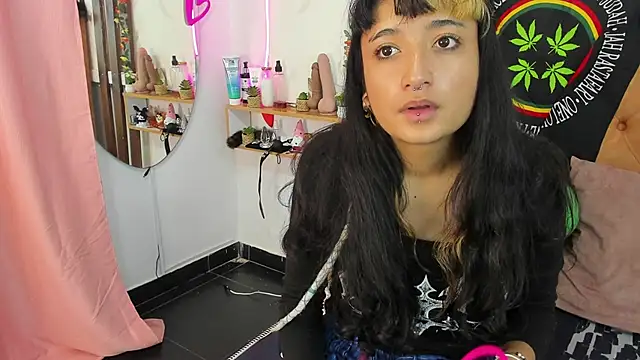 Snapshot of MeowMota_ chatting on May 21, 2026, 6:04 pm MeowMota online show from May 21, 2026, 6:04 pm