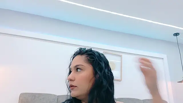 AlmaRose  online show from March 13, 2026, 12:23 pm