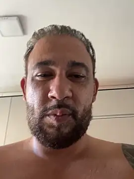 fabbronxer online show from February 11, 2026, 7:41 pm