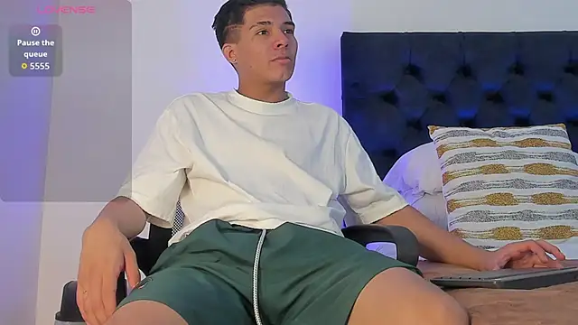 Snapshot of Marcus_Moreno chatting on February 13, 2026, 7:10 pm Marcus Moreno online show from February 13, 2026, 7:10 pm