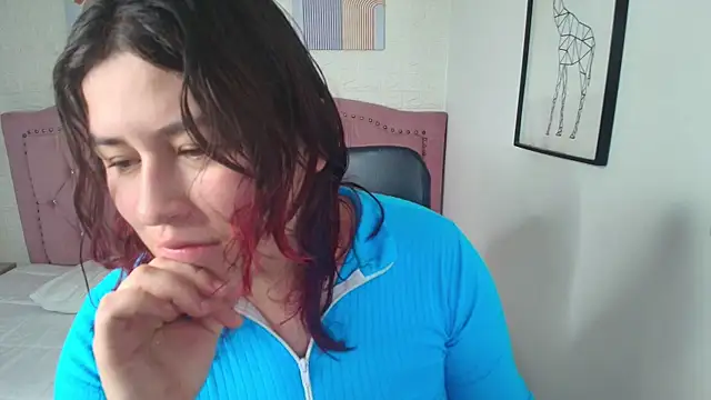 Snapshot of azul_veraa chatting on January 10, 2026, 12:18 pm azul veraa online show from January 10, 2026, 12:18 pm