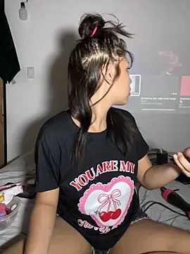 Kitty20205 online show from February 9, 2026, 10:14 pm