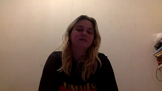 Snapshot of NeedyQueen chatting on February 5, 2026, 5:23 am NeedyQueen online show from February 5, 2026, 5:23 am