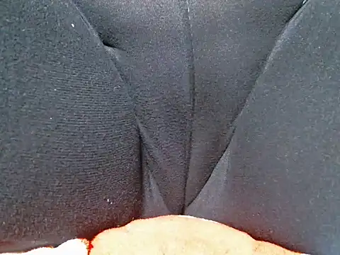 Snapshot of hotcandyxtrem chatting on February 5, 2026, 10:14 pm hotcandyxtrem online show from February 5, 2026, 10:14 pm