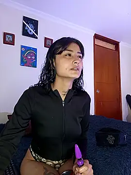 Lili clan10 online show from January 7, 2026, 3:47 pm