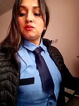 Alejandra N online show from February 16, 2026, 2:02 pm