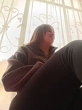 Alejandra N online show from April 9, 2026, 4:12 pm