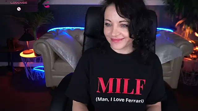 Dafni Monn online show from March 31, 2026, 5:41 am