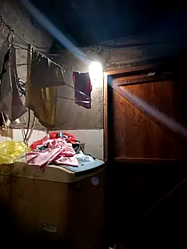 yu--yo online show from April 14, 2026, 2:23 pm