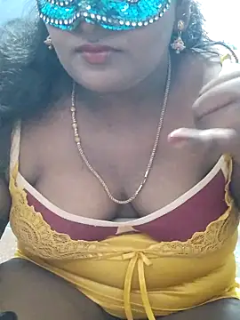 Snapshot of divyasree1431 chatting on June 21, 2026, 4:04 am divyasree1431 online show from June 21, 2026, 4:04 am